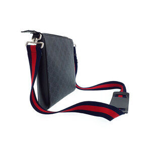 Gucci Supreme Bag GG Shoulder Black Messenger Crossbody